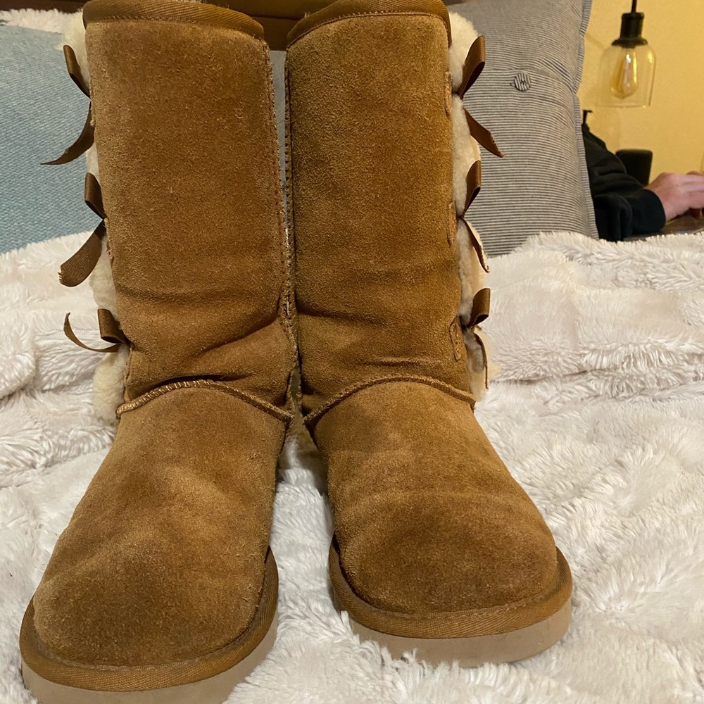 Kookaburra by Ugg Tan Bow Boots